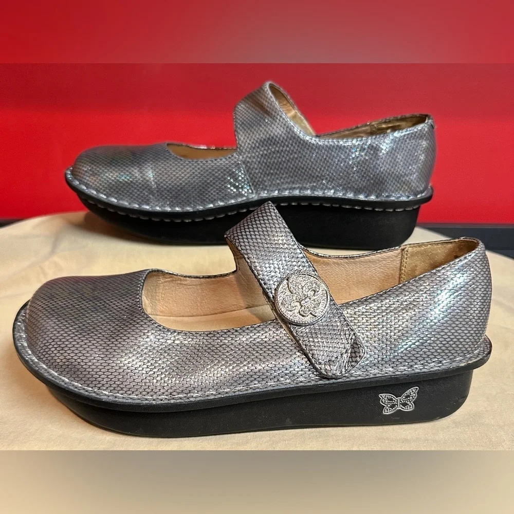 Alegria Paloma Pewter Embossed Leather Mary Janes Shoes Women’s Sz EU40/US9.5-10